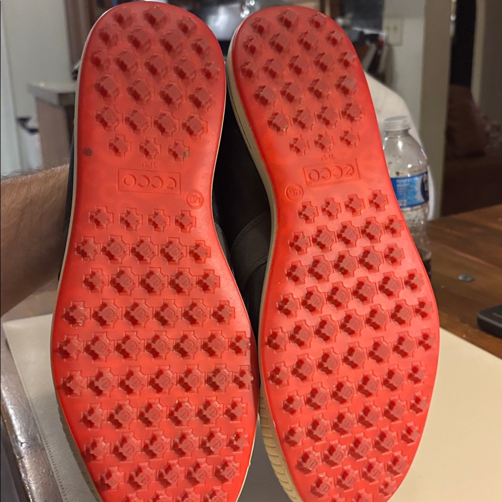 Ecco Black Sneakers with Red Accents - Picture 10 of 10